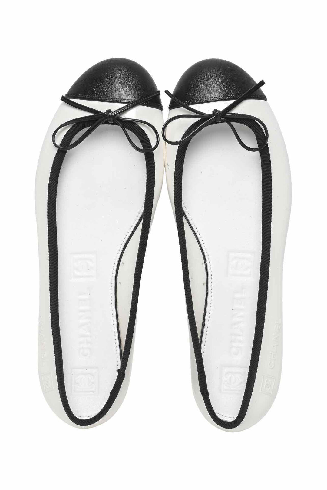 Chanel Size 38 Rubber & Leather CC Cap Ballet Flats