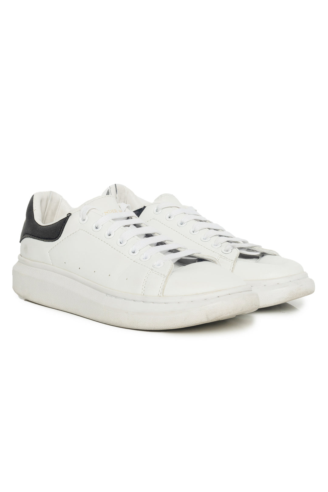 Alexander Mcqueen Size 40 Leather Sneaker