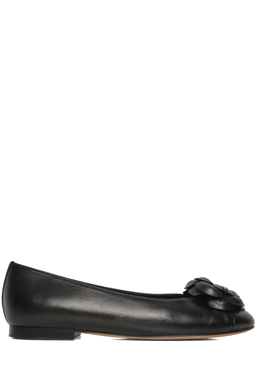 Chanel Size 38 Camellia Ballet Flats