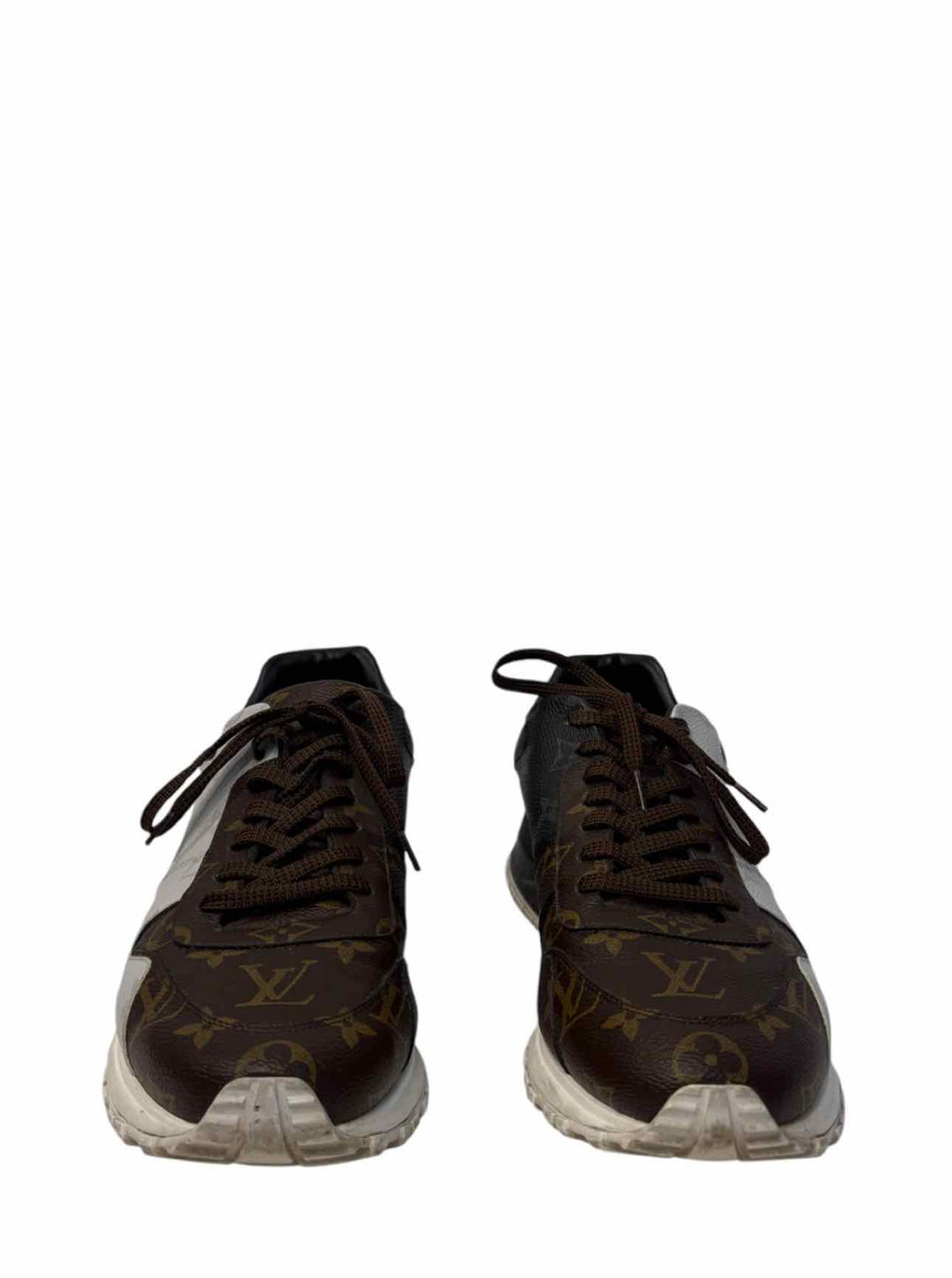 Louis Vuitton Size 8.5 Men's Run Away Leather Sneakers