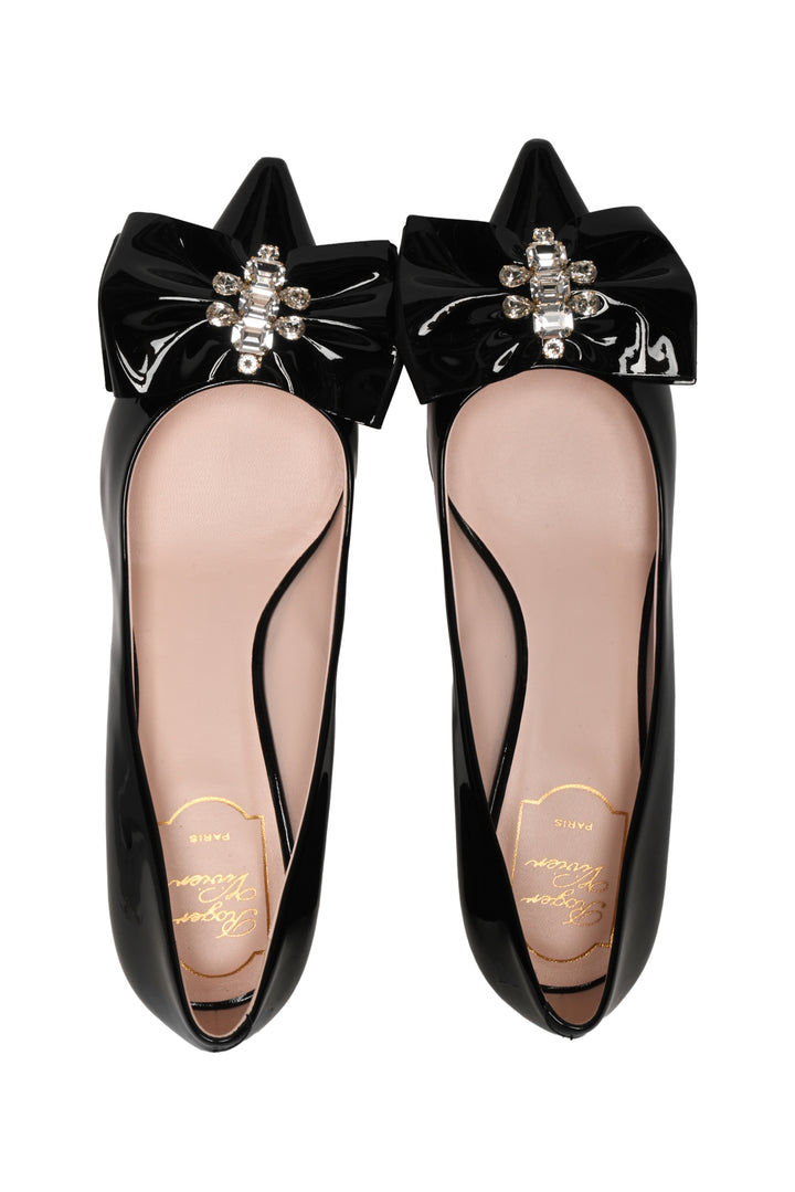 Roger Vivier Size 39 Patent Leather Jewel Bow Pumps