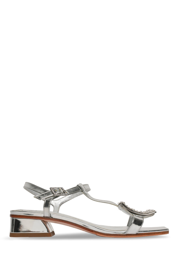 Roger Vivier Size 36 Embellished Bikiviv' Leather Sandals