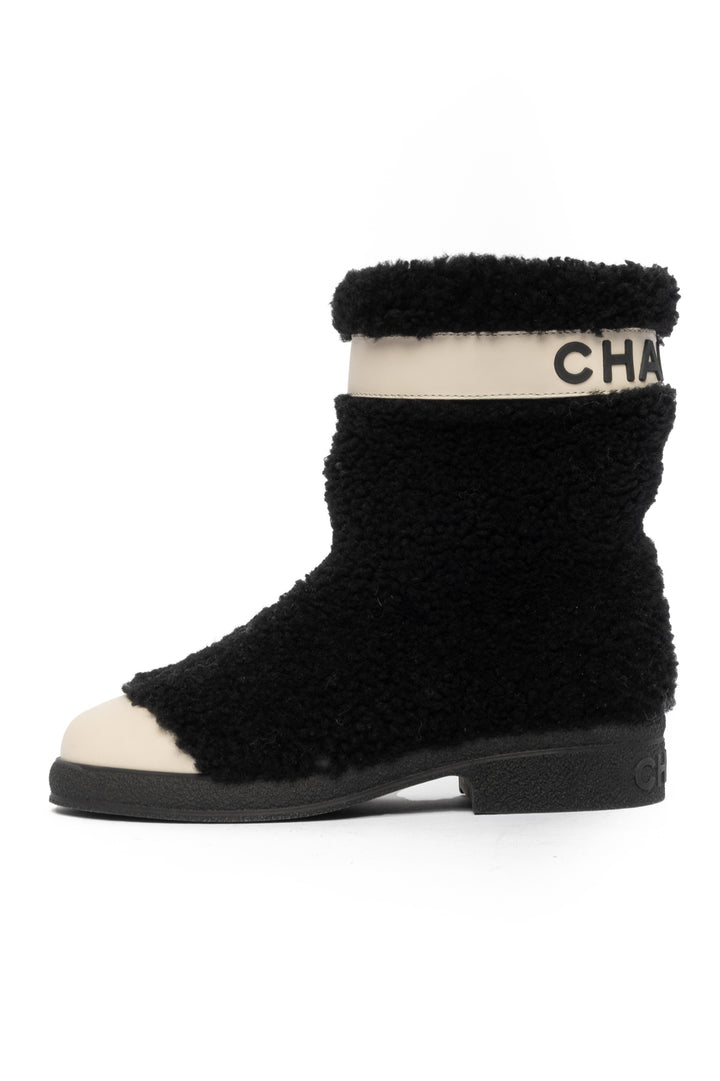 Chanel Size 36.5 Coco Neige Short Shearling Ankle Boots