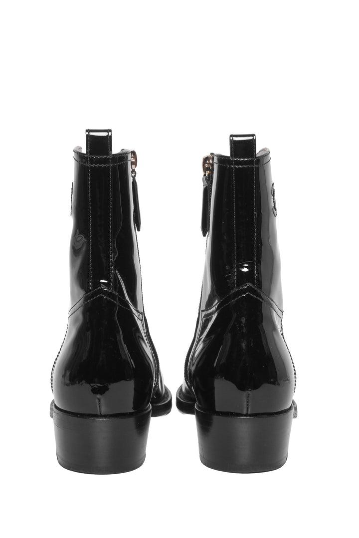 Chanel Size 40 Patent Calfskin Short Ankle Boots