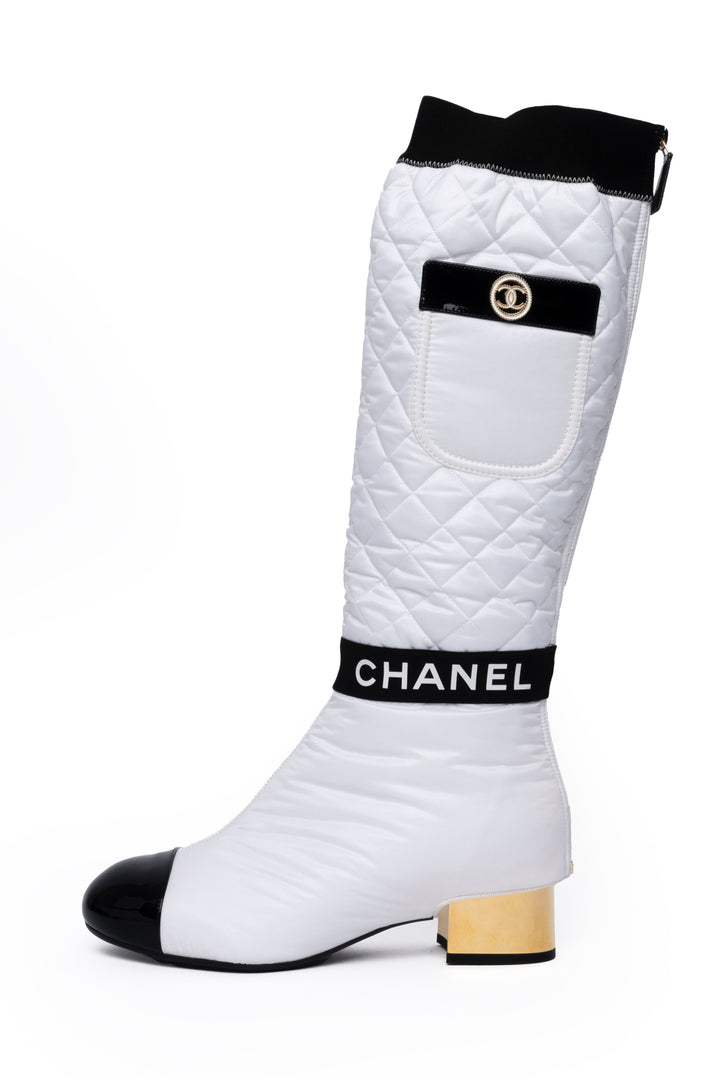 Chanel Size 39 2021 Interlocking CC Logo Convertible High Boots