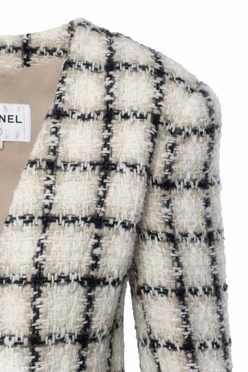 Chanel Size 36 2019 Cropped Tweed Jacket