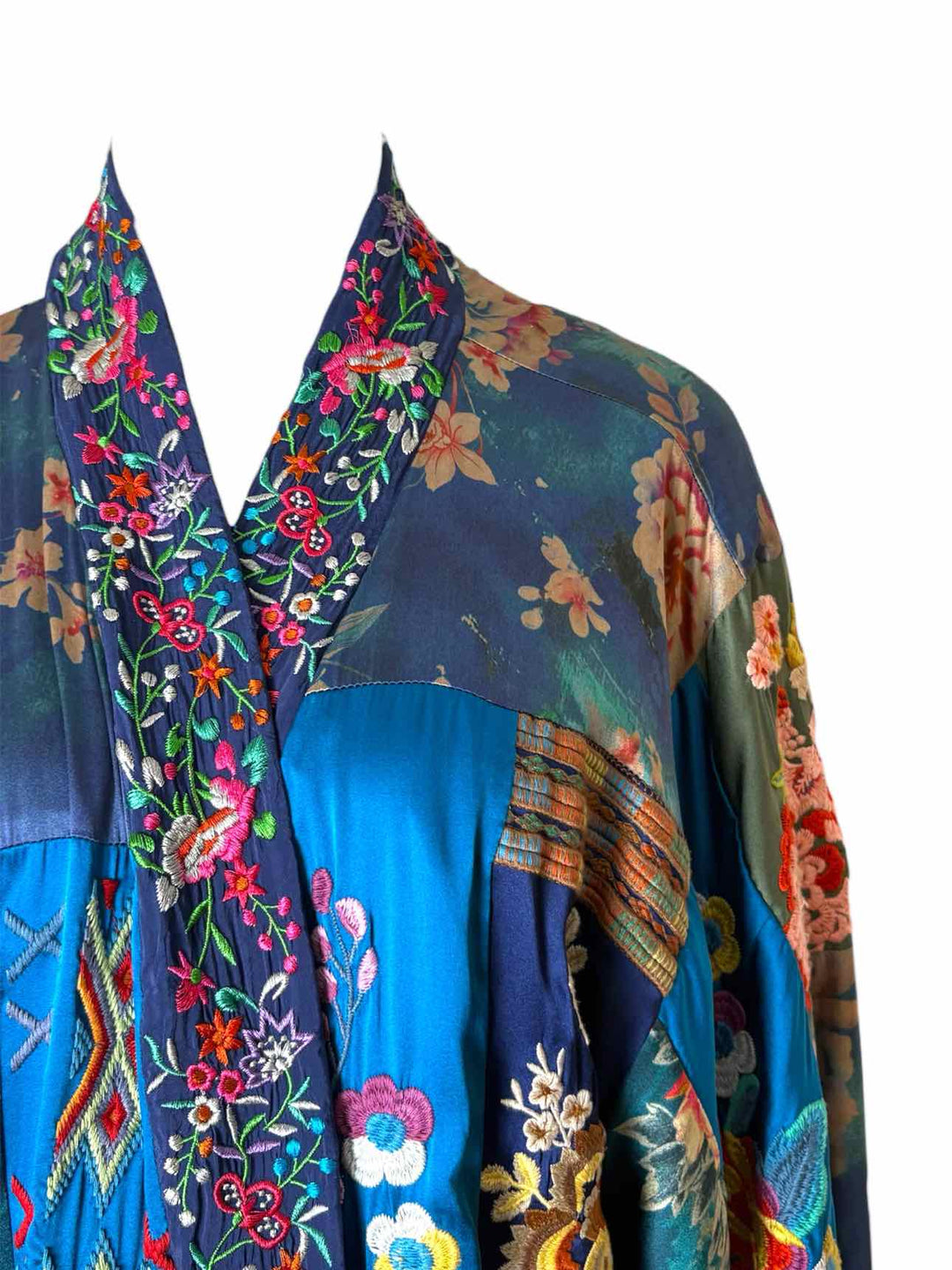 Johnny Was Size L Floral Embroidered Silk Patchwork Kimono