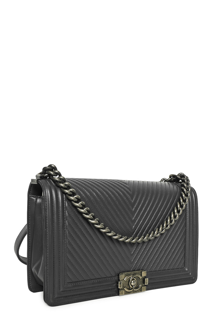 Chanel Chevron Quilted Lambskin New Medium Boy Bag Shoulder Bag