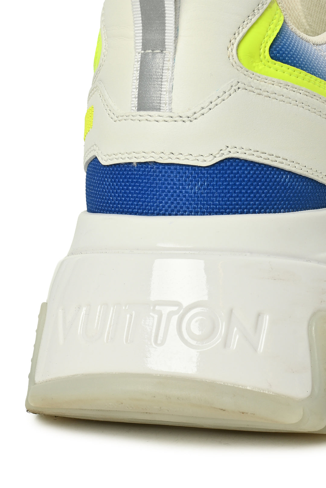 Louis Vuitton Size 39 Run Away Pulse Sneaker