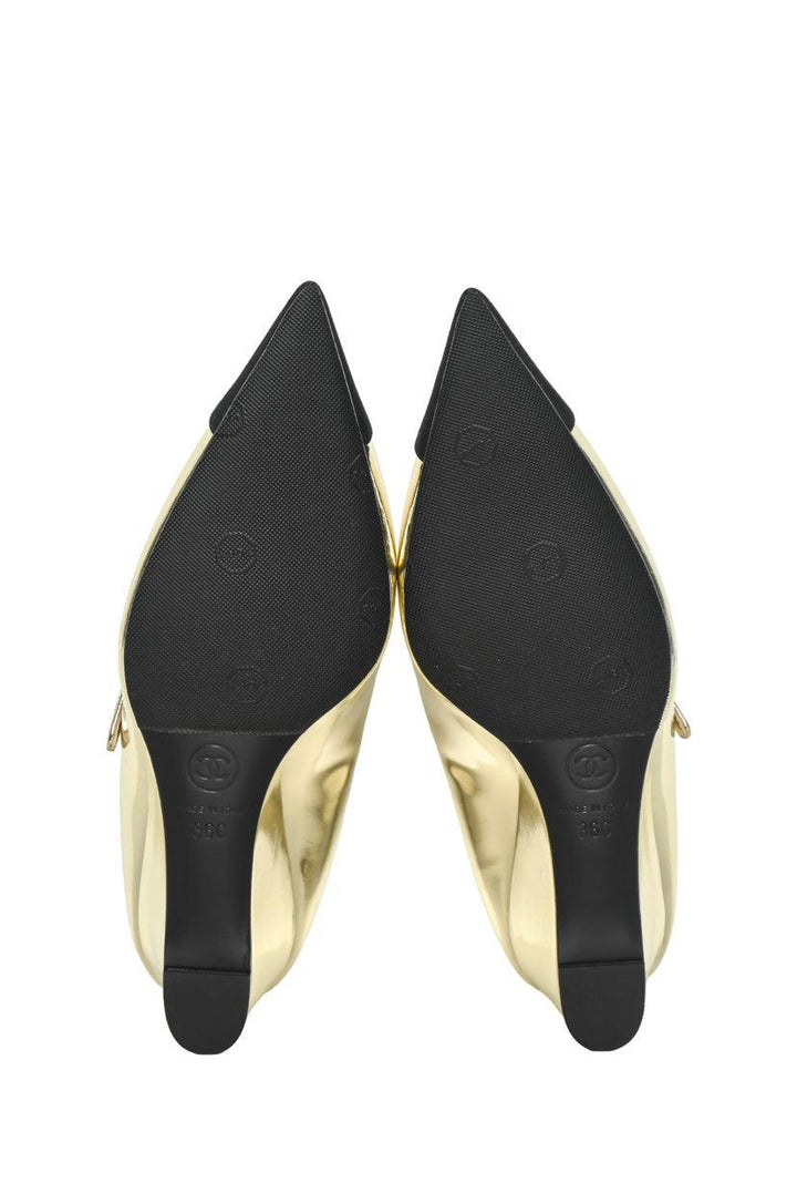 Chanel Size 36 2022 Laminated Calfskin Grosgrain Cap Toe CC Pointed Toe Wedges