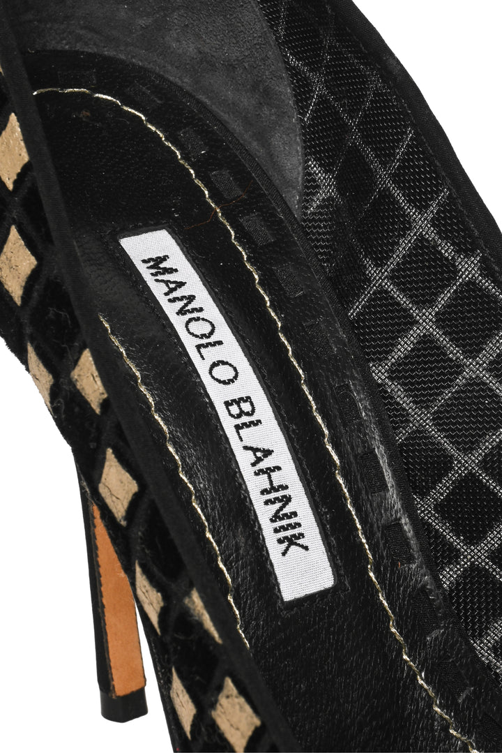 Manolo Blahnik Size 38 Pumps