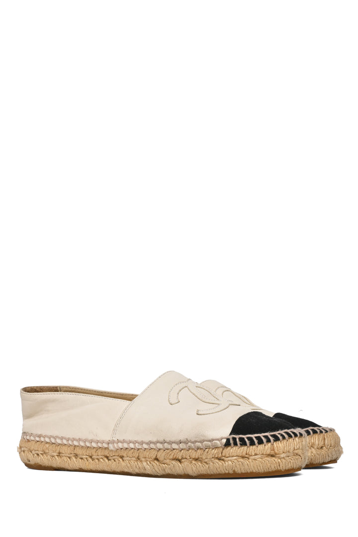 Chanel Size 37 Lambskin CC Espadrilles
