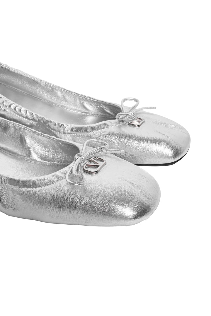 Valentino Size 39.5 VLogo Metallic Flats