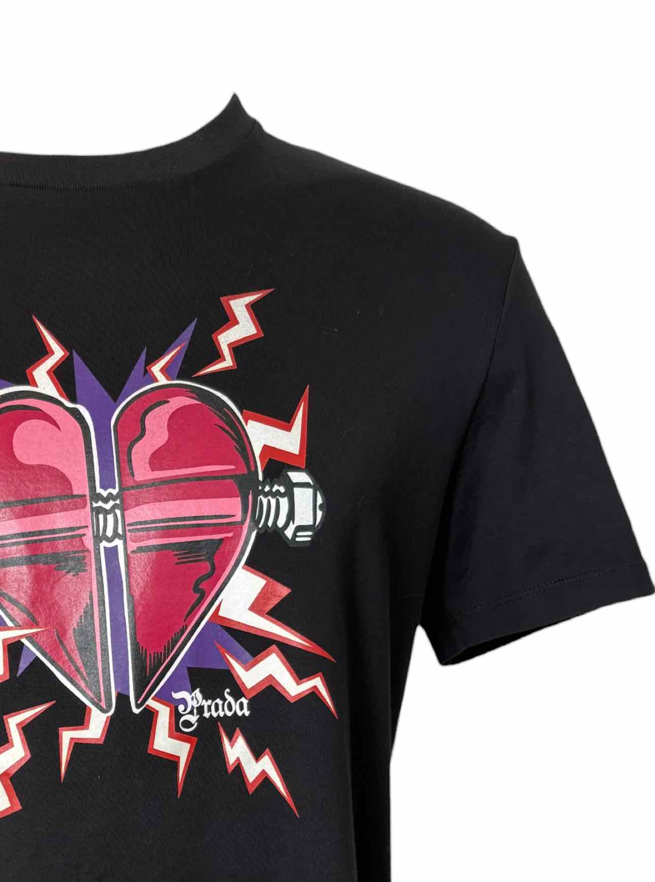 Prada Size XL Printed Heart Men's T-shirt - Luxury Used Designer