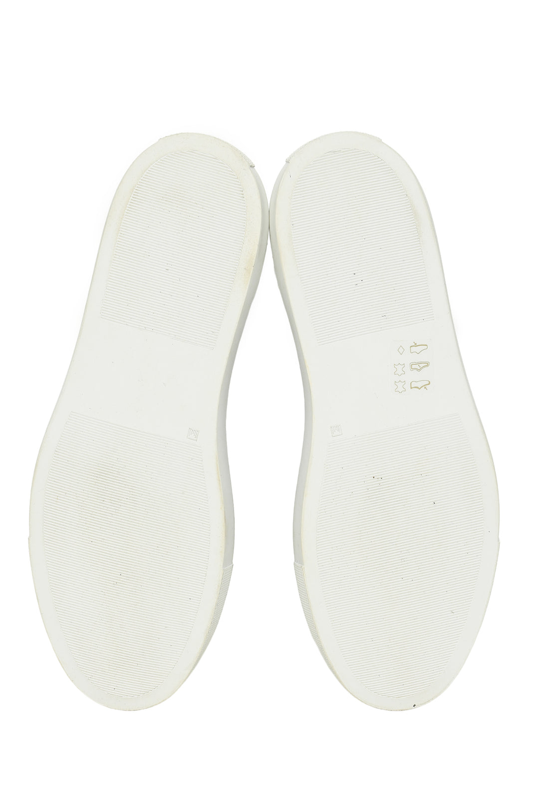 Common Projects Size 37 Sneaker