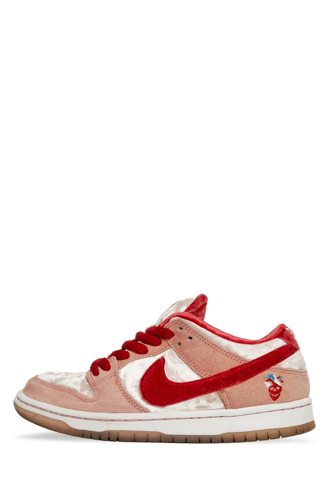 nike sb dunk low strangelove skateboard