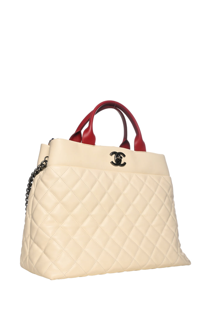 Chanel 2016-2017 Calfskin Tweed Quilted Large Portobello Tote