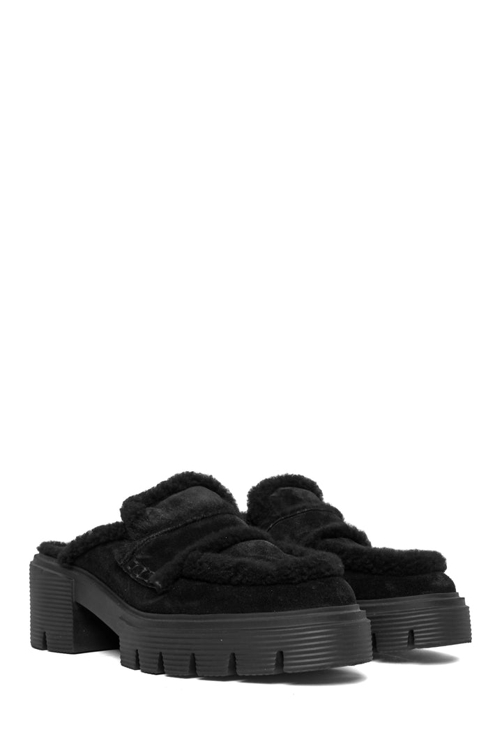 Stuart Weitzman Size 38.5 Soho Chill Shearling Lined Mules