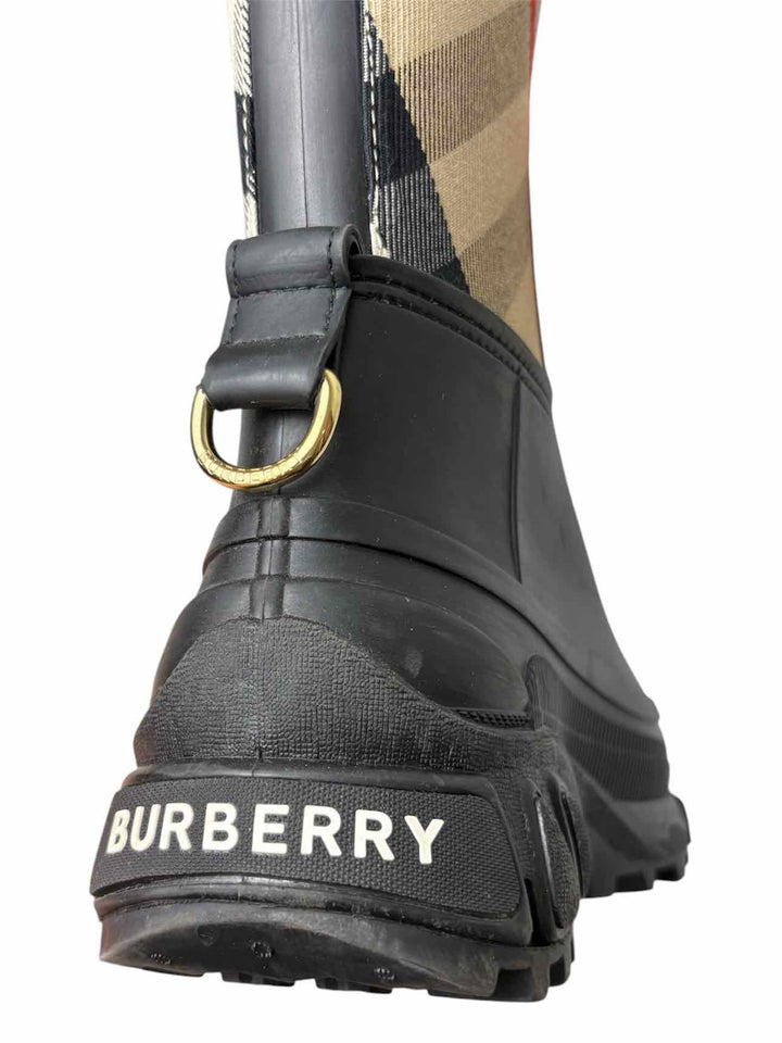 Burberry Size 37 House Check Tall Rubber Boots