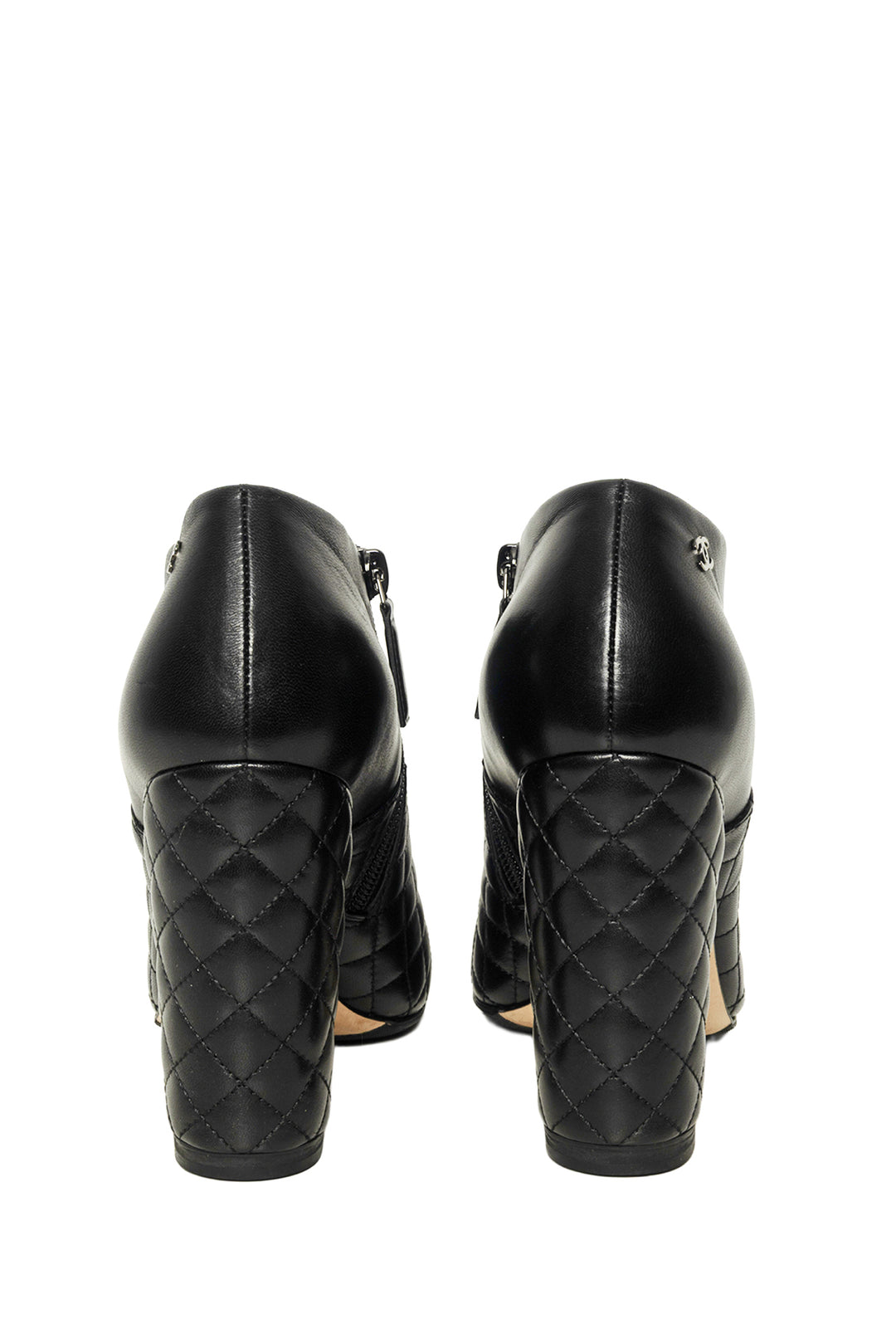 Chanel Size 38.5 Quilted Lambskin Ankle Boots