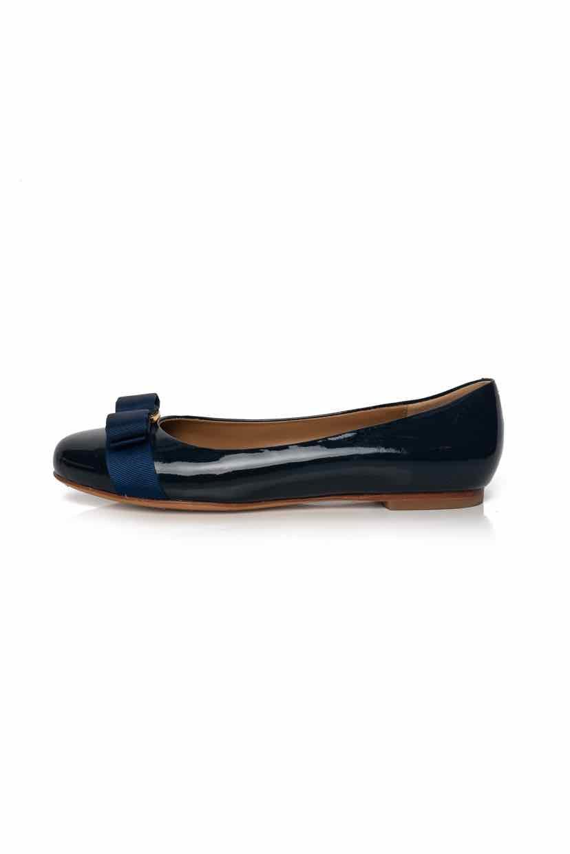 Salvatore Ferragamo Size 37 Varina Ballet Flats