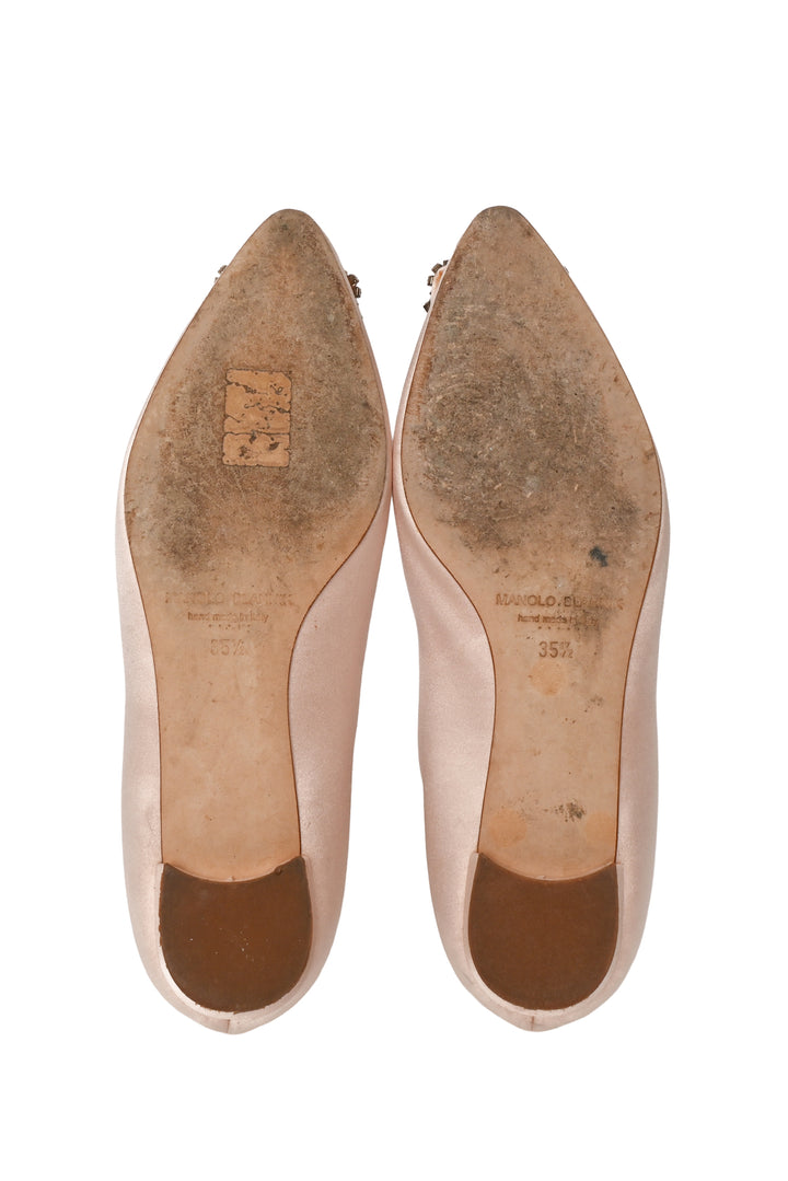 Manolo Blahnik Size 35.5 Hangisi Flats