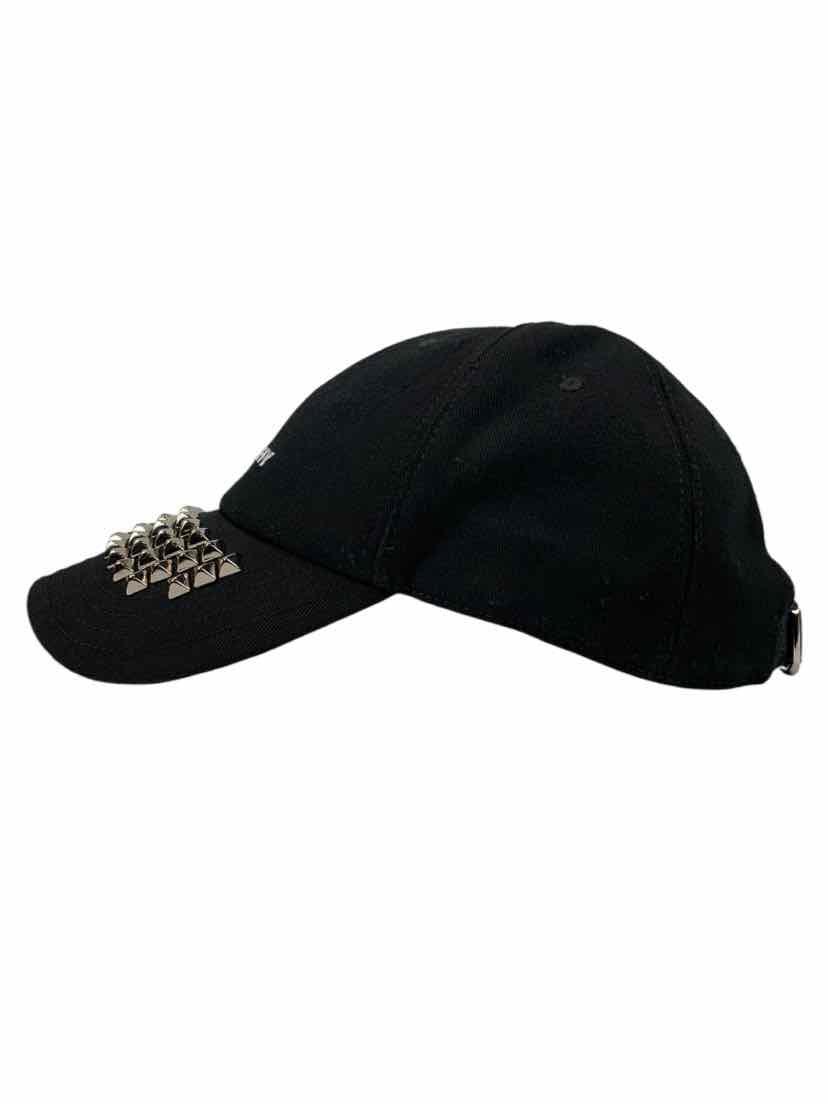 Givenchy Size OS Men's Logo-Embroidered Spike Stud-detail Baseball Cap Hat