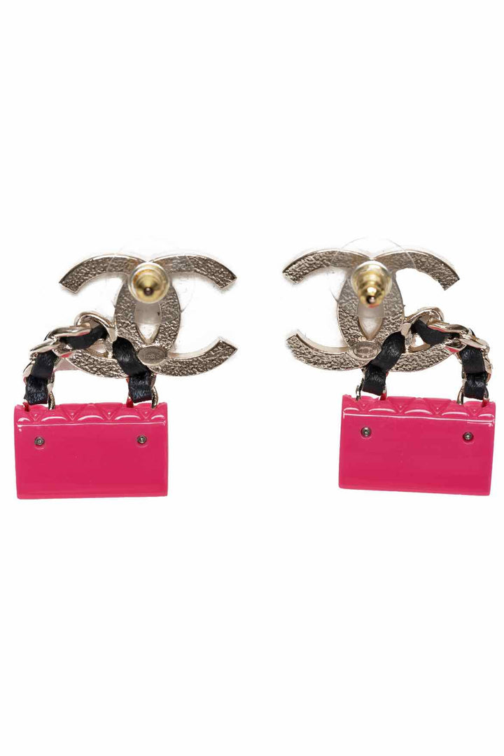 Chanel Size OS 2023 Calfskin Metal Resin CC Quilted Flap Earrings