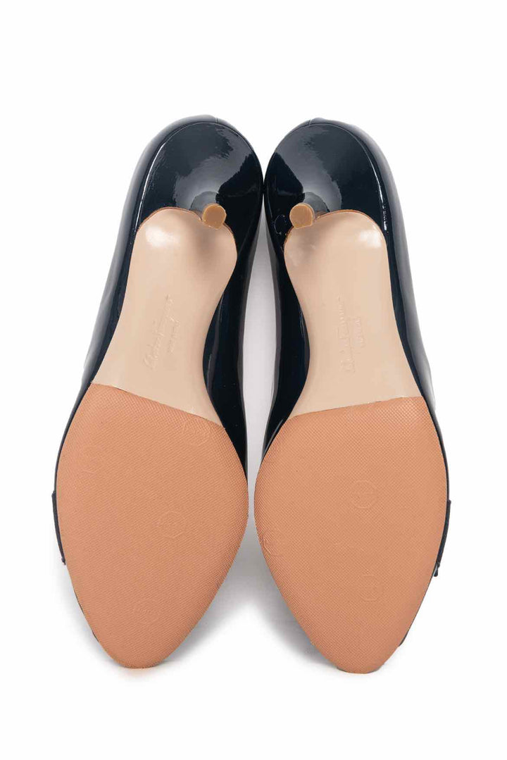 Salvatore Ferragamo Size 7 Vara Open-Toe Bow Pumps