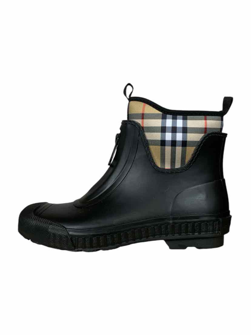 Burberry Size 39 Ankle Boots