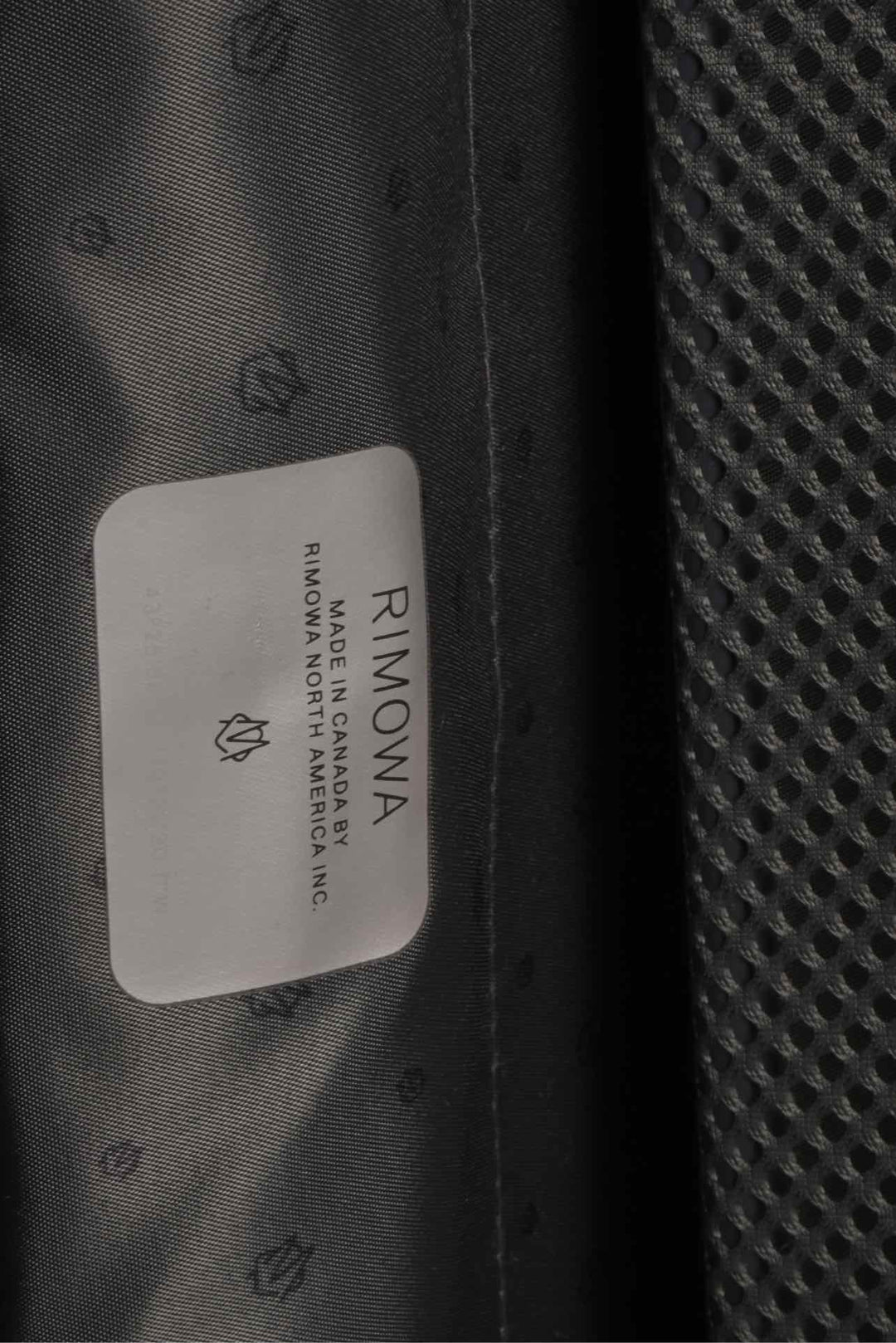 Rimowa Essential Cabin