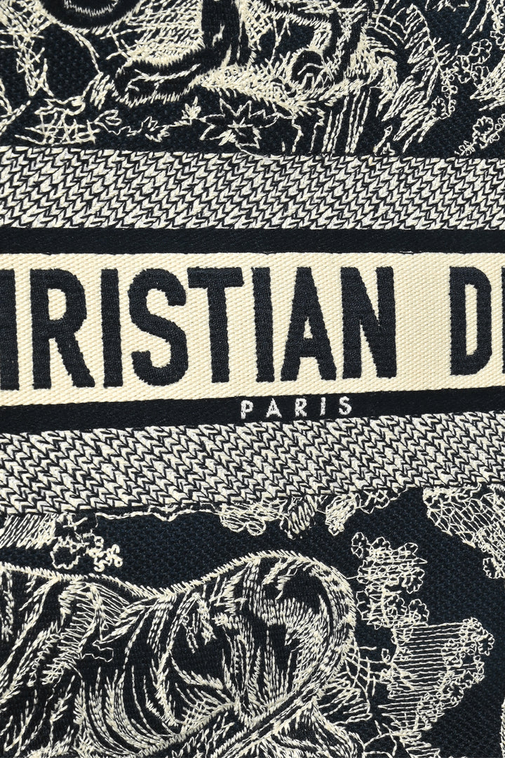 Dior 2022 Toile de Jouy Reverse Medium Book Tote