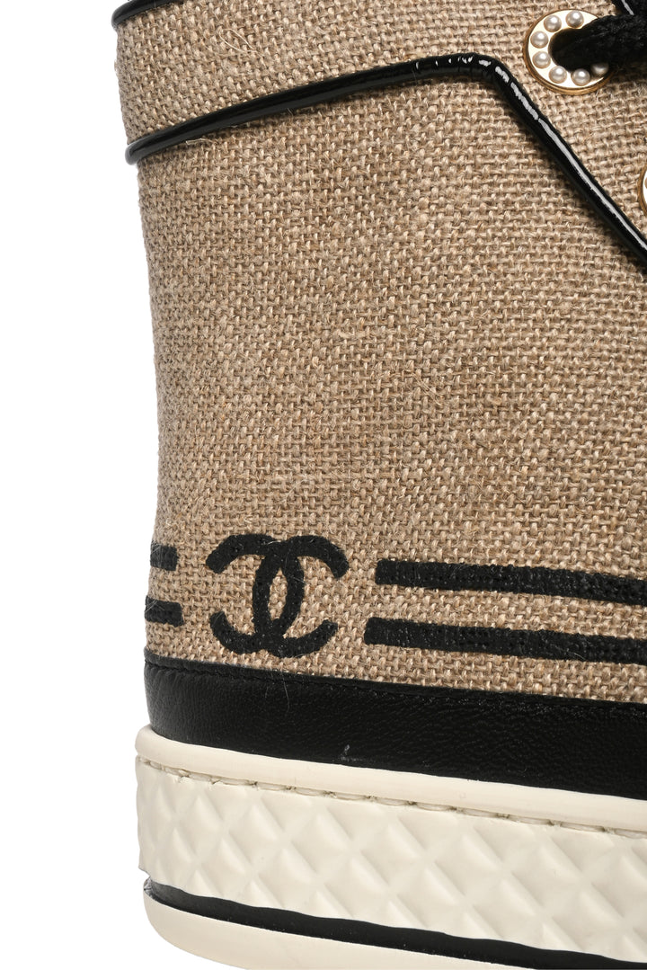 Chanel Size 35.5 2019 Faux Pearl & Interlocking CC High Top Sneaker
