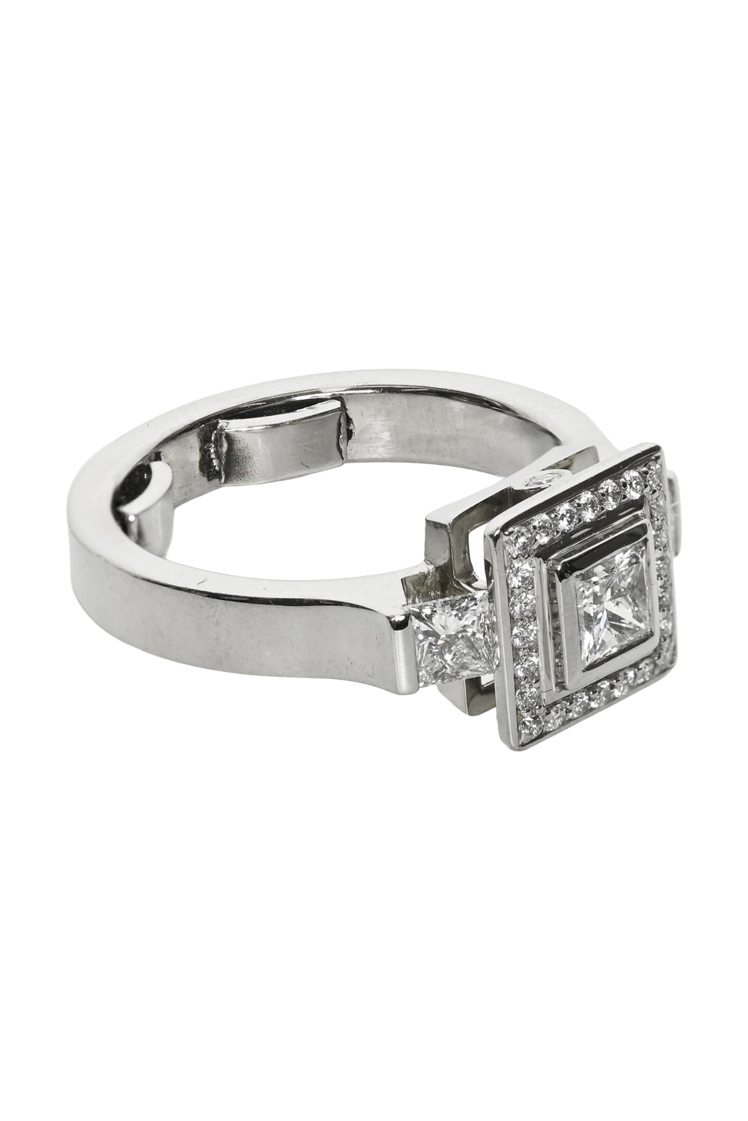Stittgen Size 5 19k White Gold Diamond Ring
