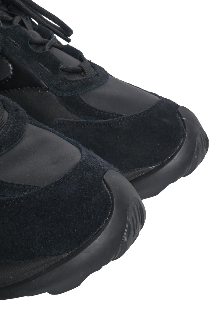 Onitsuka Tiger Size 40.5 Tigtrail Sneaker