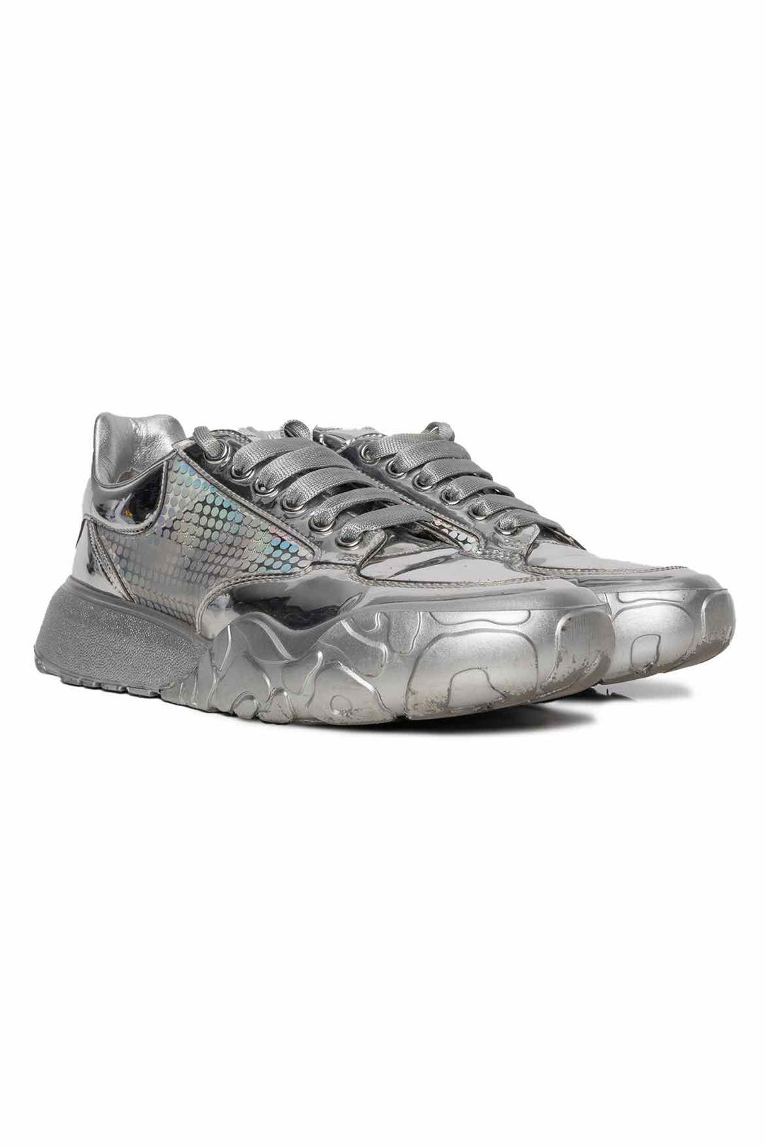 Alexander Mcqueen Size 41 Metallic lo-top Sneaker