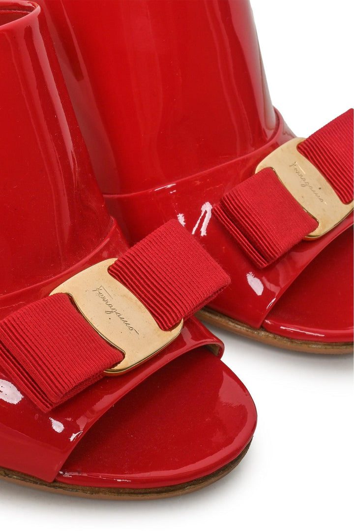 Ferragamo Size 8 Vara Bow Block Heel Mule Sandals
