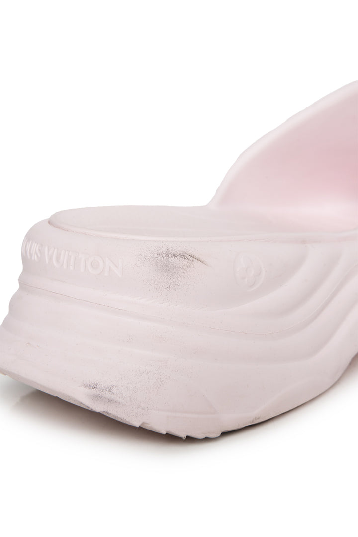 Louis Vuitton Size 38 Pool 55 Flat Comfort Mules