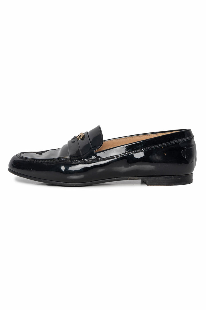 Chanel Size 37 Loafers