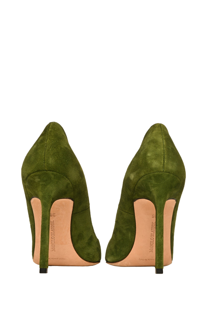 Manolo Blahnik Size 36 BB Suede Pumps