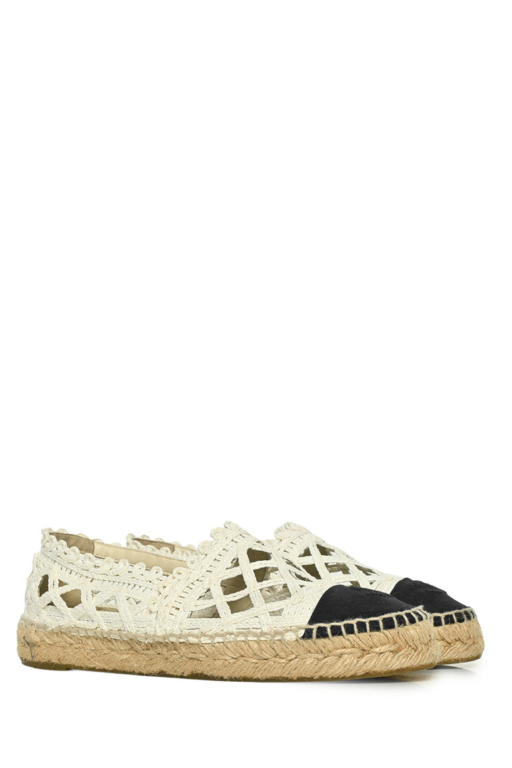 Chanel Size 38 CC Logo Espadrilles