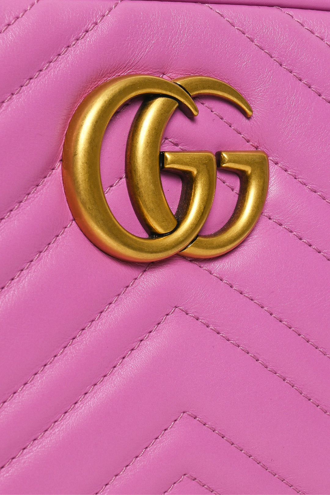 Gucci GG Marmont Small Camera Crossbody