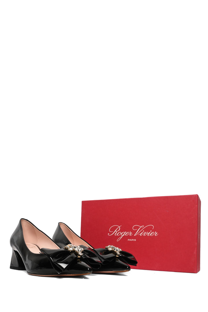 Roger Vivier Size 39 Patent Leather Jewel Bow Pumps