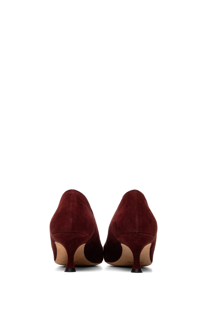 Manolo Blahnik Size 40.5 Pointed Toe Suede Pumps