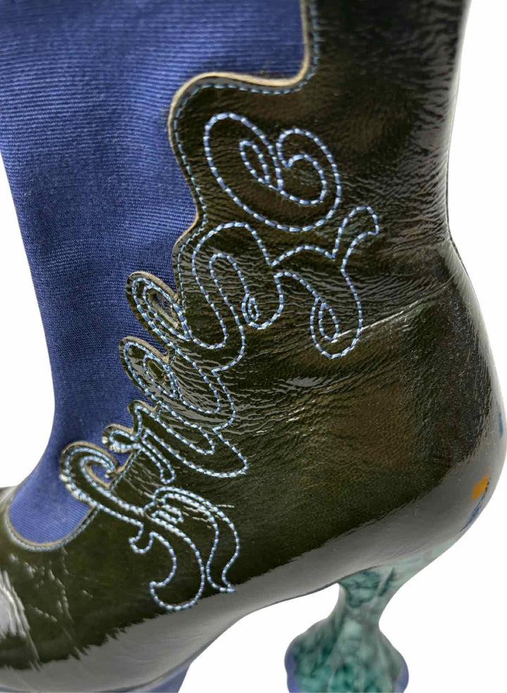 John Fluevog Size 8 Lena Parfait Patent Leather Ankle Boots