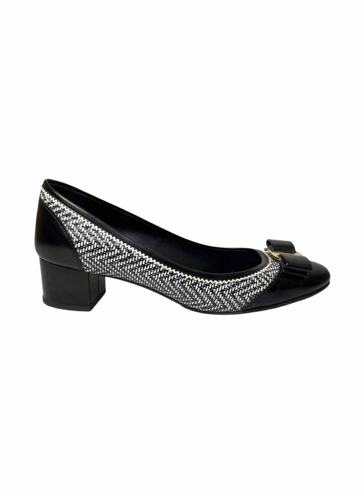 Ferragamo Size 8 Vara Leather Pumps