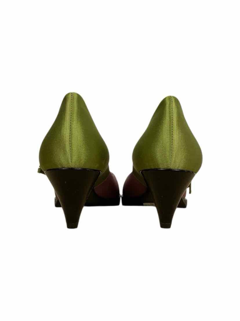 Prada Size 40 Pumps