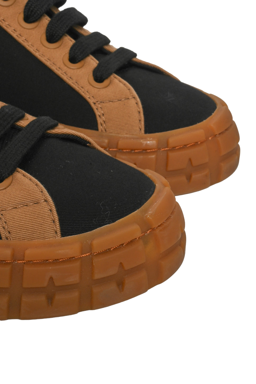 Prada Size 40 Gabardine Low Top Sneaker