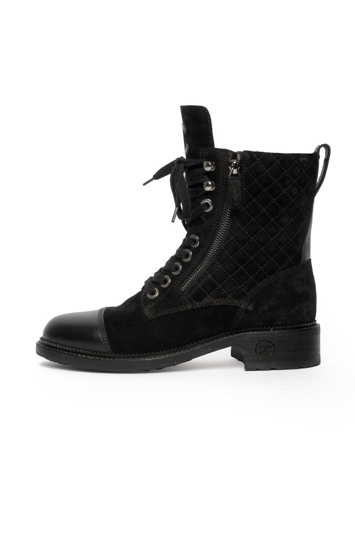 Chanel Size 39.5 Quilted Suede CC Logo Lace Up Combat Boots