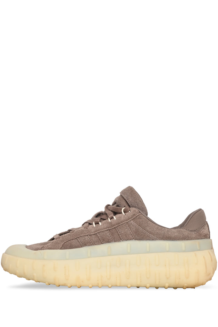 Adidas Size 39.5 Sneaker
